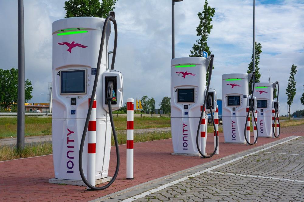 Installation de bornes de recharge